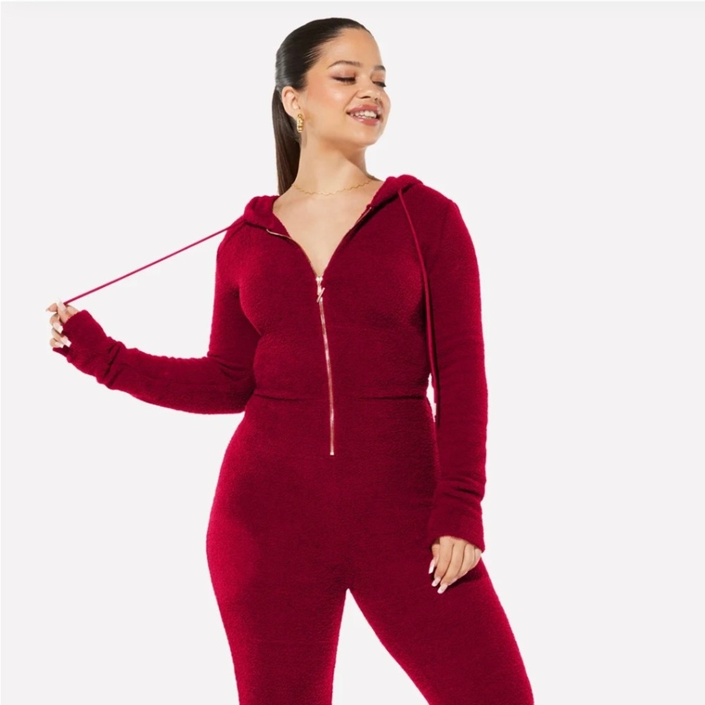 Yitty Fabletics Pet Me Heart Pocket Onesie Bodysuit Jumpsuit NEW NWT